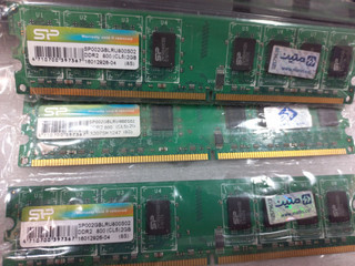 رم سیلیکون پاور 2 گیگابایت DDR2 800 مگاهرتز PC2-6400، حافظه رم دسکتاپ ۲ گیگ، فرم فاکتور DIMM 240 پین، مدل SP002GBLRU800S02