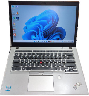 لپ تاپ لنوو Core i5 نسل 8، 4 هسته و 4 رشته پردازشی، مناسب برنامه نویسی و طراحی گرافیک، گارانتی سلامت کالا