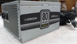 منبع تغذیه گرین مدل GP330A-ESD، پروتکشن های ایمنی OCP و OVP و SCP، ولتاژ ورودی 200-240 ولت