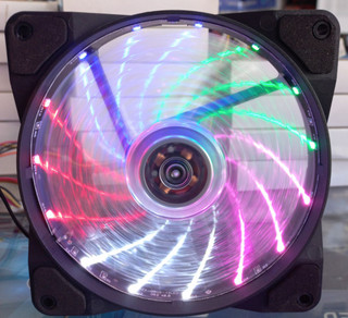فن کیس گریت 12 سانتی RGB، فن خنک کننده کامپیوتر با نور هفت رنگ، همراه پیچ نصب، اتصال دوگانه